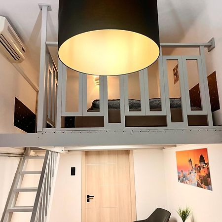 Ernesto 17 With Free Parking Possibility Apartment Budapest Luaran gambar