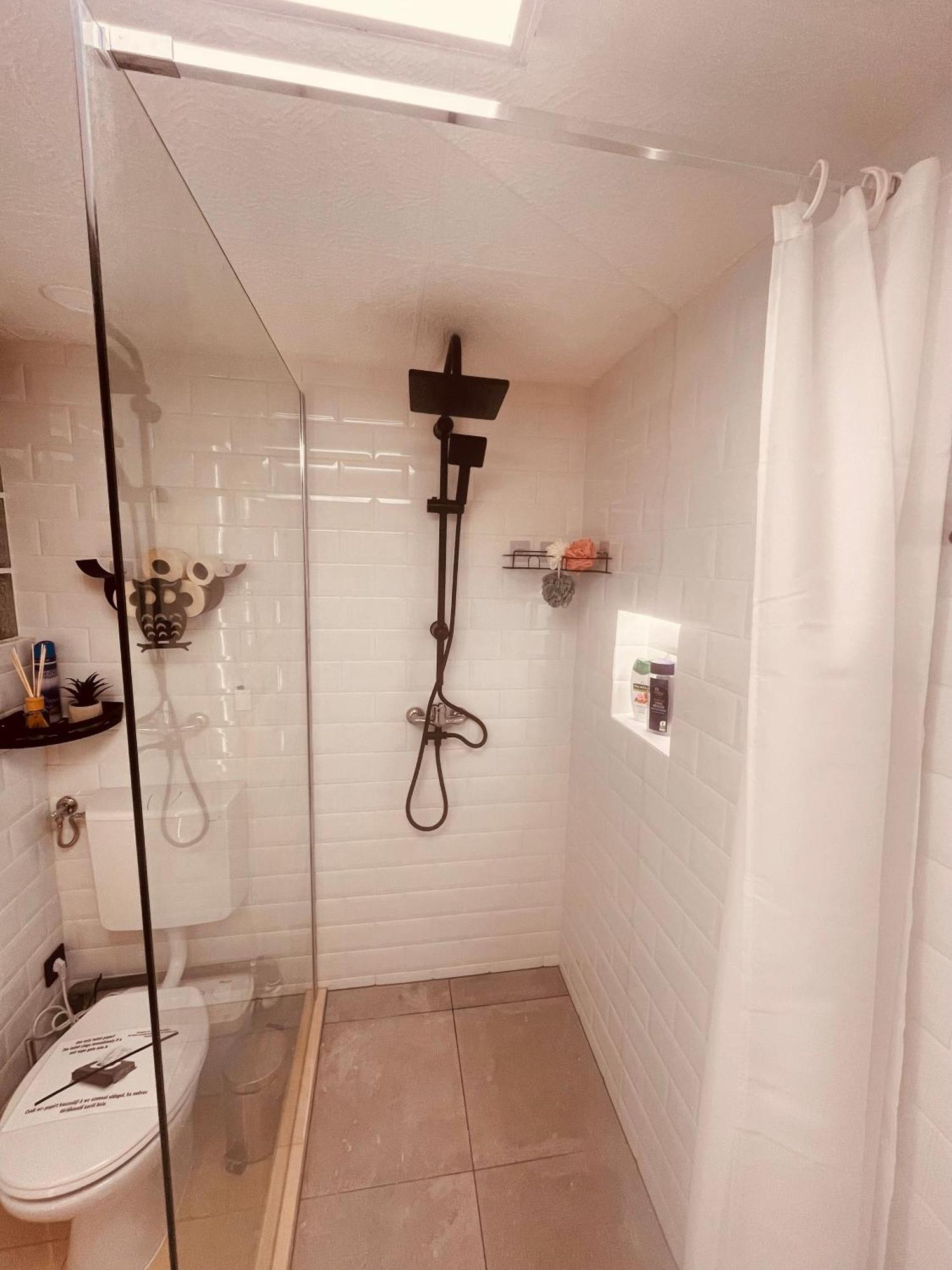 Ernesto 17 With Free Parking Possibility Apartment Budapest Luaran gambar