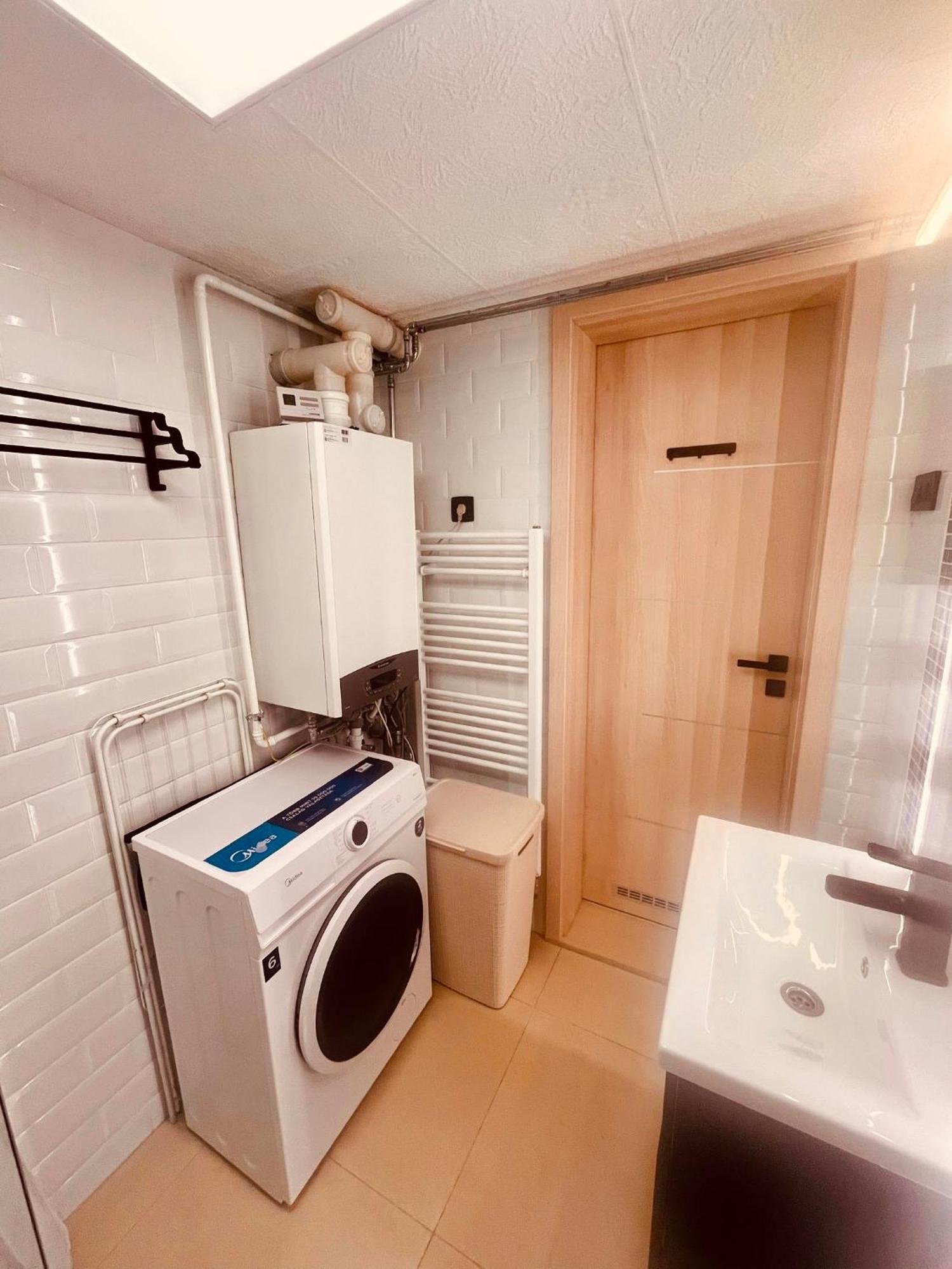 Ernesto 17 With Free Parking Possibility Apartment Budapest Luaran gambar